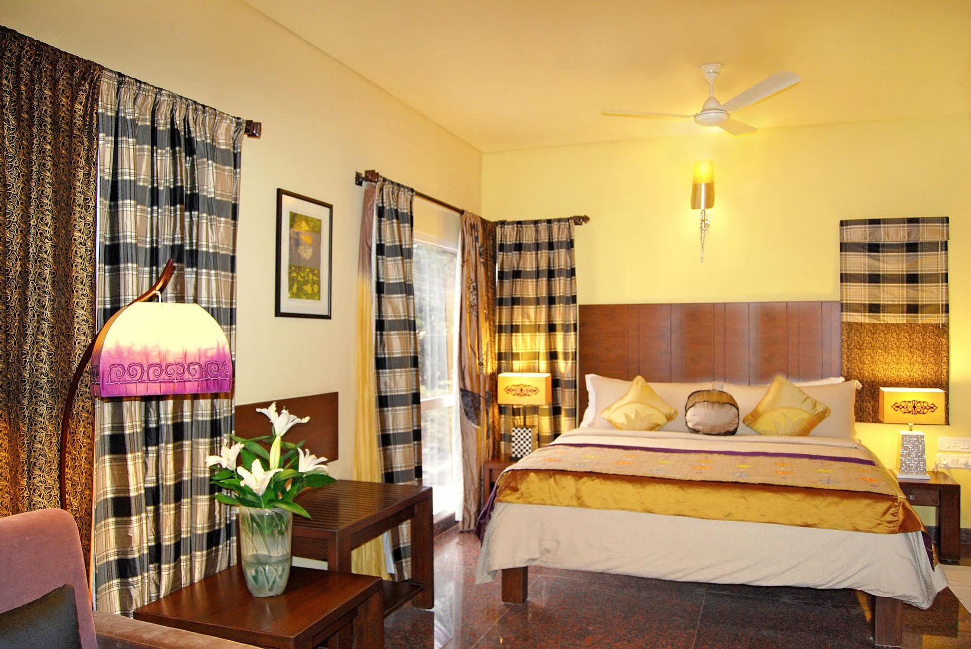 Justa Indiranagar Aparthotel Bangalore Exteriör bild