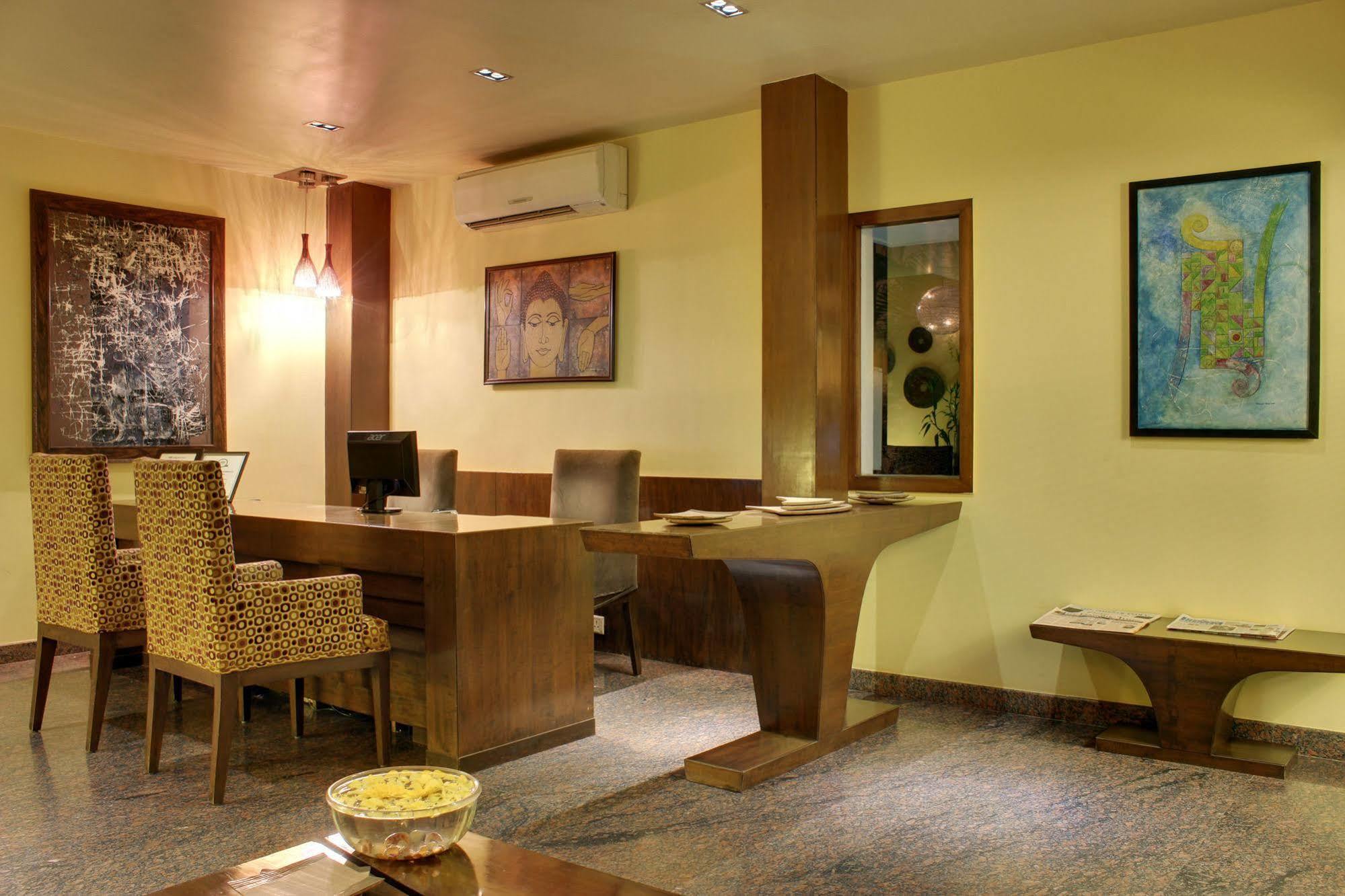 Justa Indiranagar Aparthotel Bangalore Exteriör bild